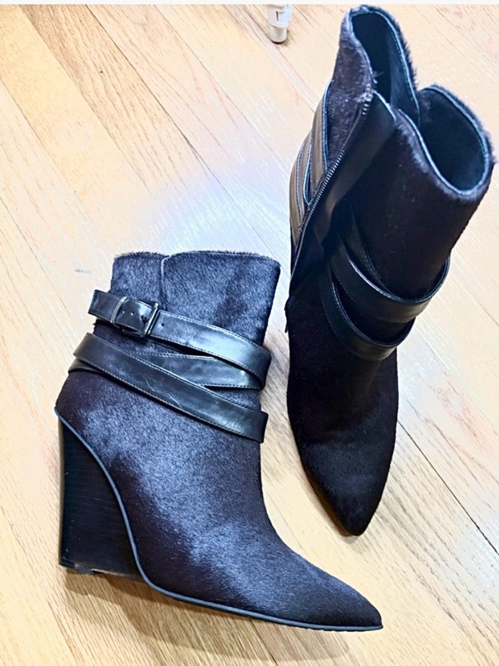 Kenneth Cole Reaction Burgundy Haircalf Booties Size 8